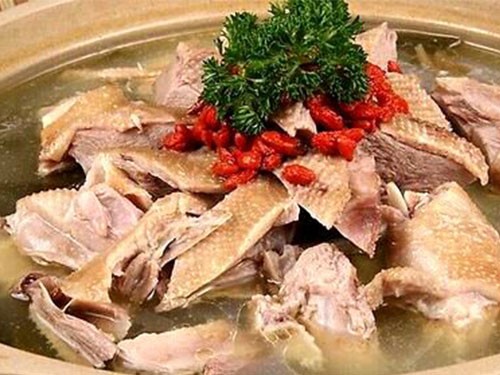 ��ɫ�϶���